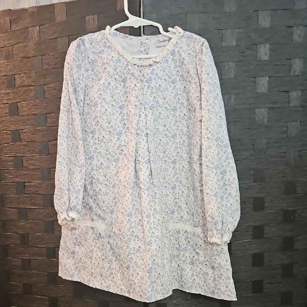 Smockingbird lavender floral